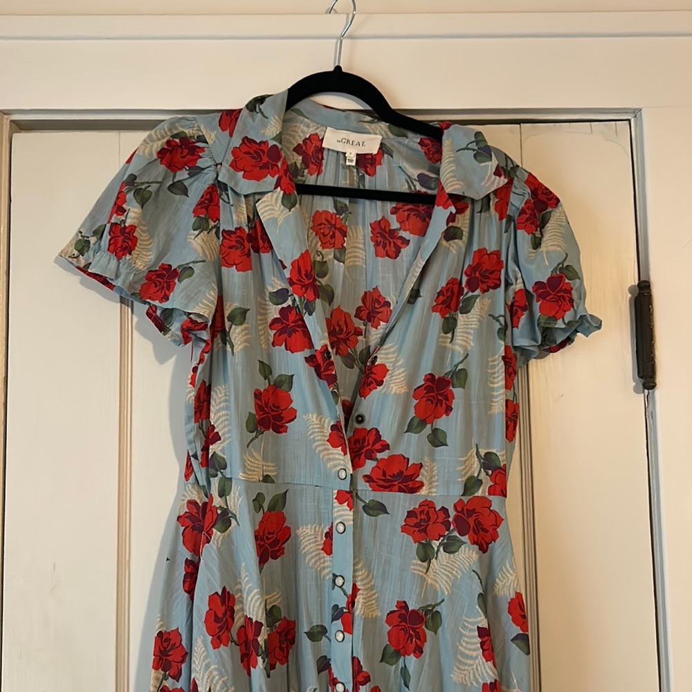 The Great cotton rose print dress snap front size 3 (L)